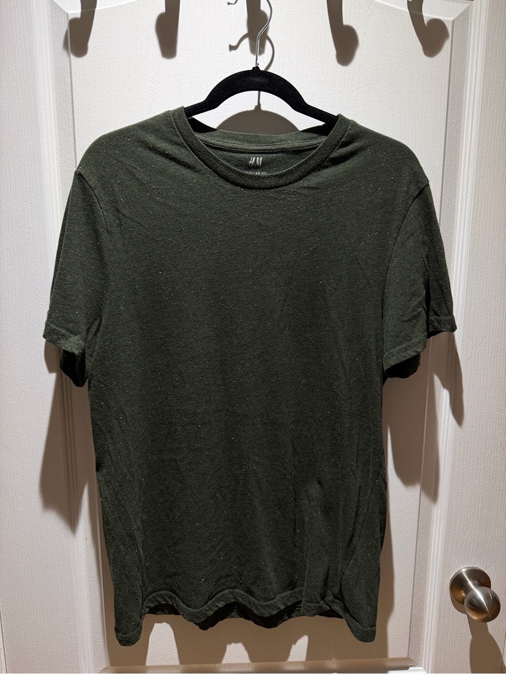 H&M Men's Short Sleeve Crew Tee in Dark Olive